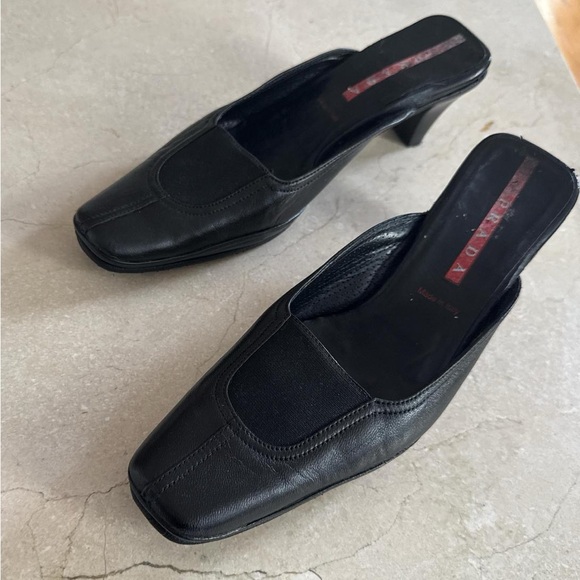 PRADA Y2K Black kitten heels